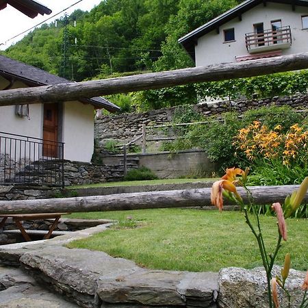 Erebia Appartamenti Vacanza Villadossola Exterior foto
