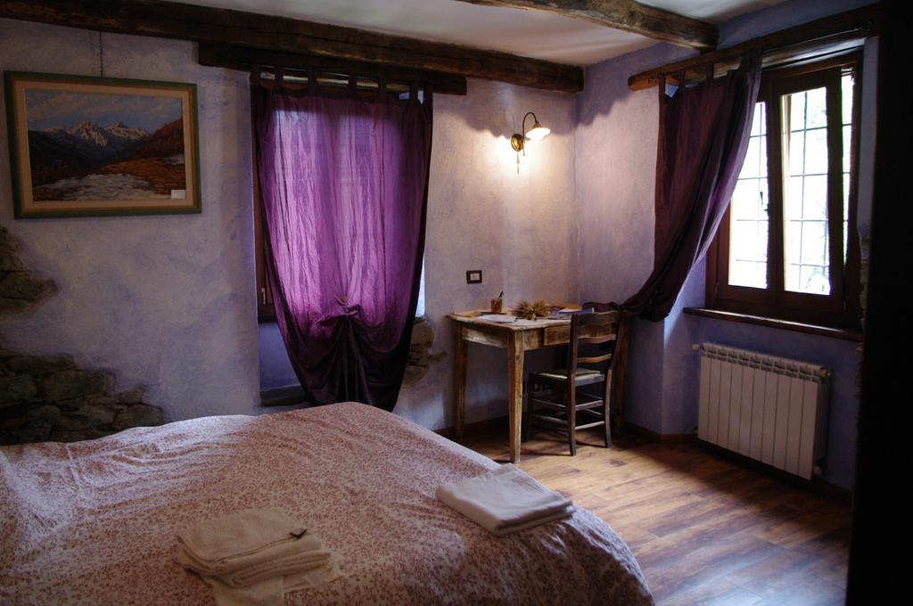 Erebia Appartamenti Vacanza Villadossola Zimmer foto