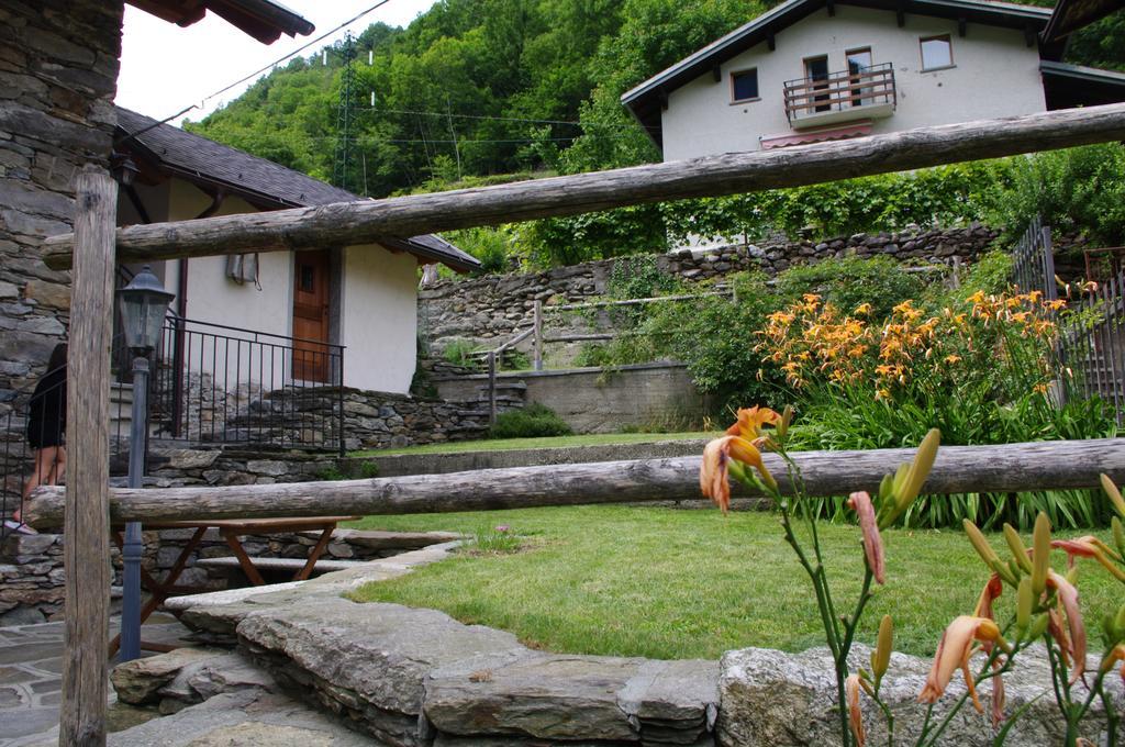 Erebia Appartamenti Vacanza Villadossola Exterior foto